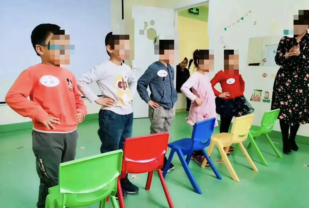 如何根据篮球比赛的不同阶段调整力量训练强度?_2